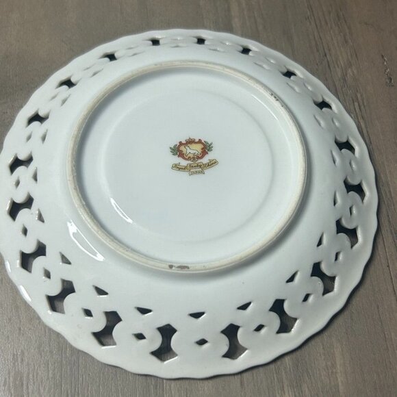 Vintage Royal Sealy China Japan Iridescent Black w/ Gold Trim Cup & Saucer Set - Picture 5 of 9